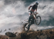 PG游戏APP-从深圳到英超，跨越赛场的接管者叙事