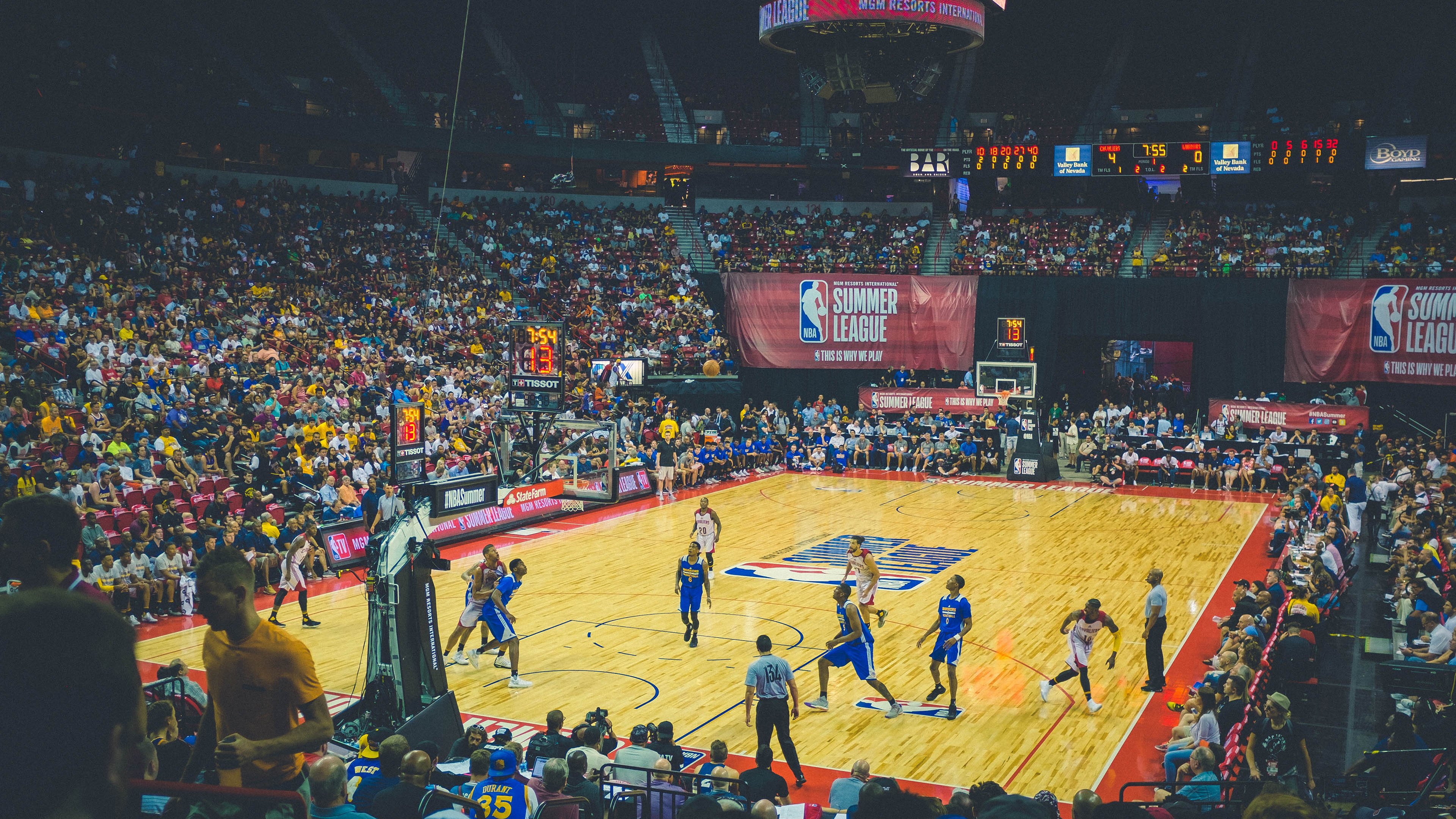 当莫德里奇在德国淘汰皇家社会之夜不手软，我们看到了足球最残酷的温柔