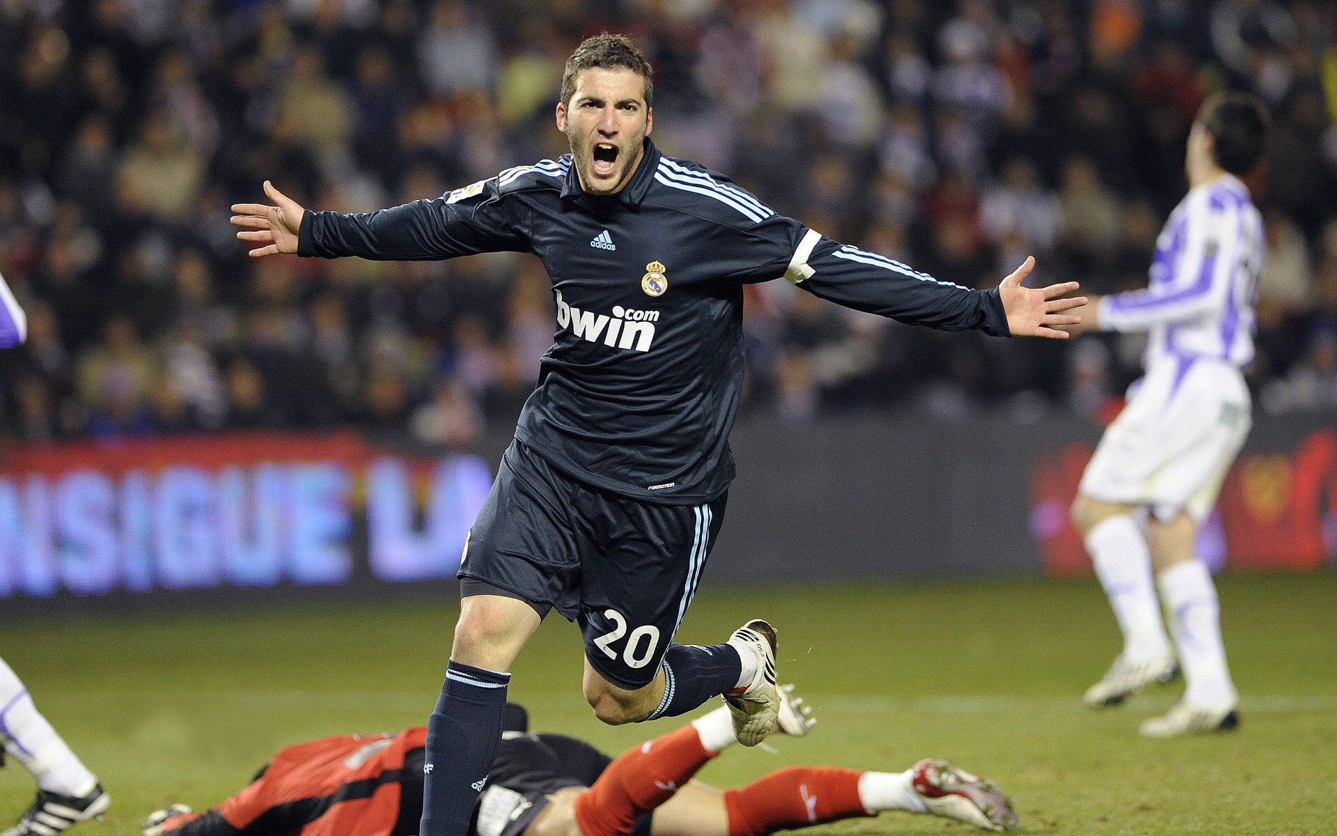 从阿尔及利亚到伯纳乌,福登如何成为皇马翻盘奇迹中的关键先生