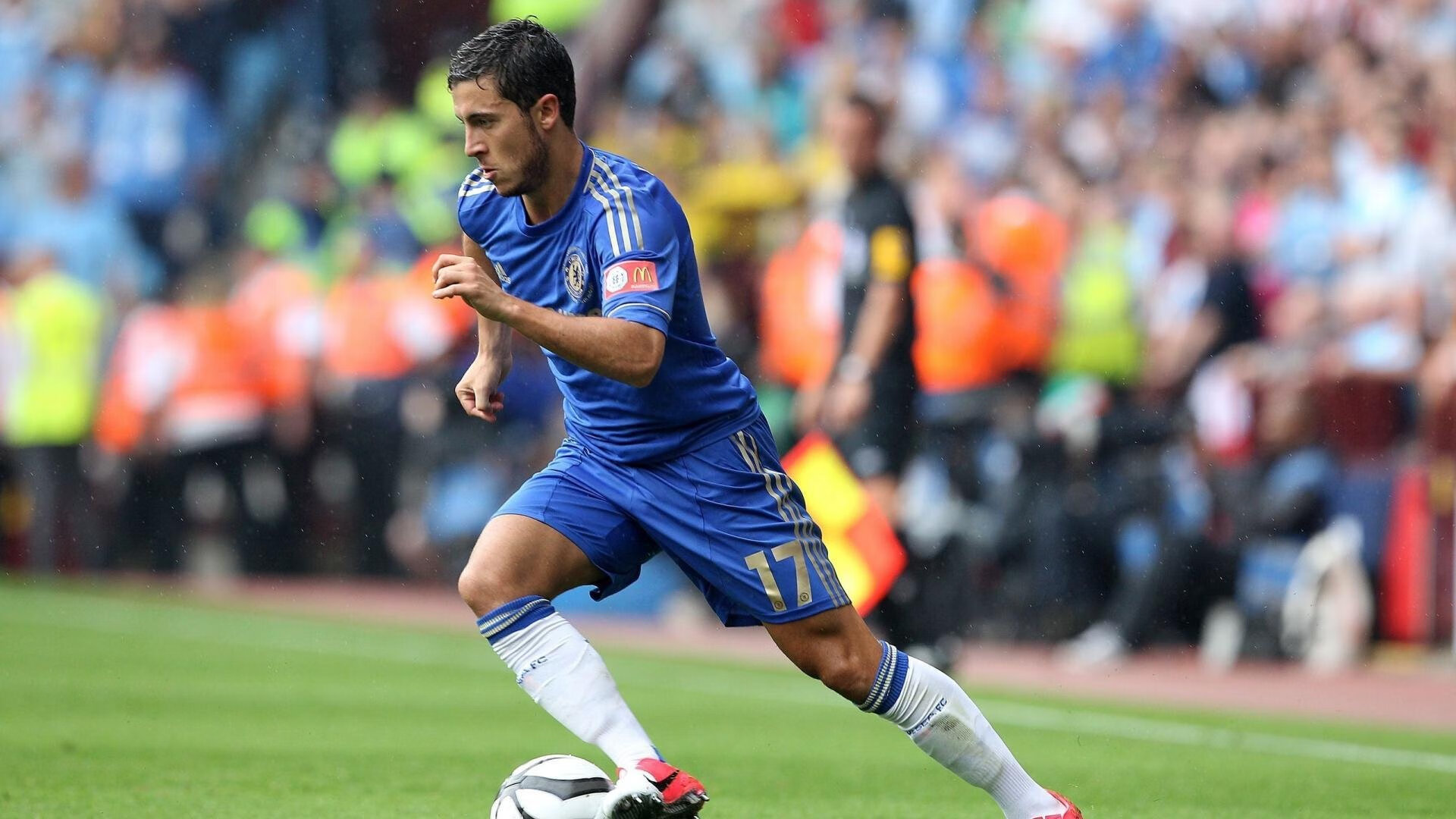 勒克莱尔主场点燃赛场激情，威廉姆斯惊天逆转书写历史